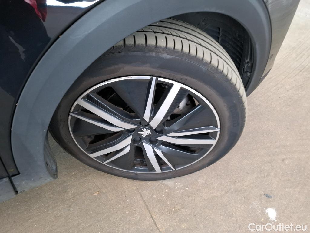  Peugeot  3008  / 2020 / 5P / SUV 1.6 HYBRID 225 E-EAT8 GT Pack / VO RECONDITIONNE / PHOTOS AVANT RECONDITIONNEMENT
 #5