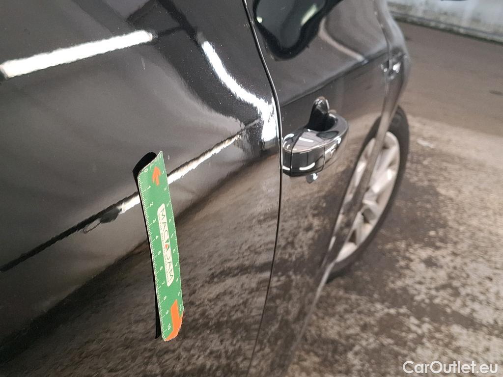  Renault  Megane RENAULT Mégane Estate / 2020 / 5P / Break Business TCe 140 EDC FAP -21N #9