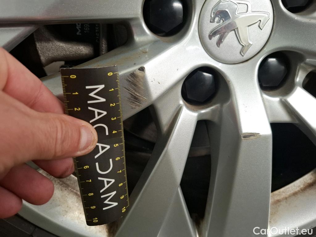  Peugeot  5008  Active Business 1.2 PureTech 130CV BVM6 7 Sieges E6d #27