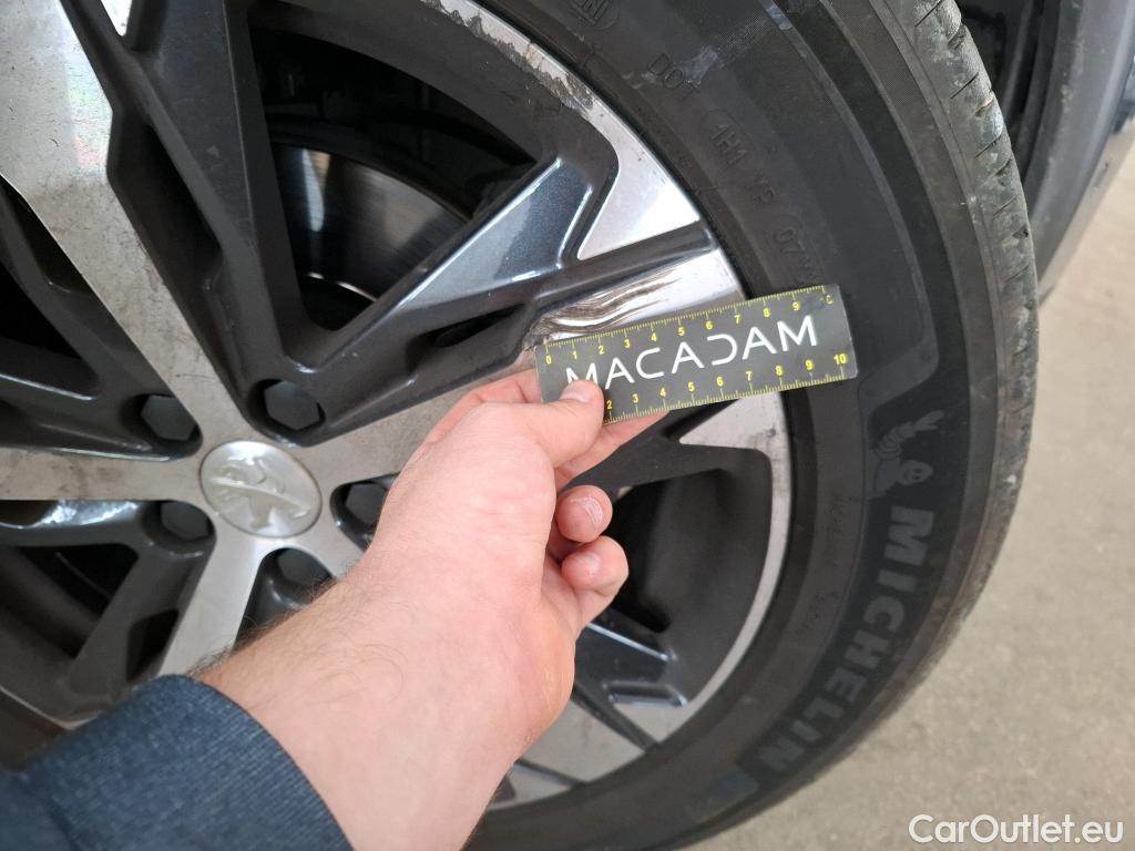  Peugeot  5008  GT Line 1.2 PureTech 130CV BVA8 E6d #26