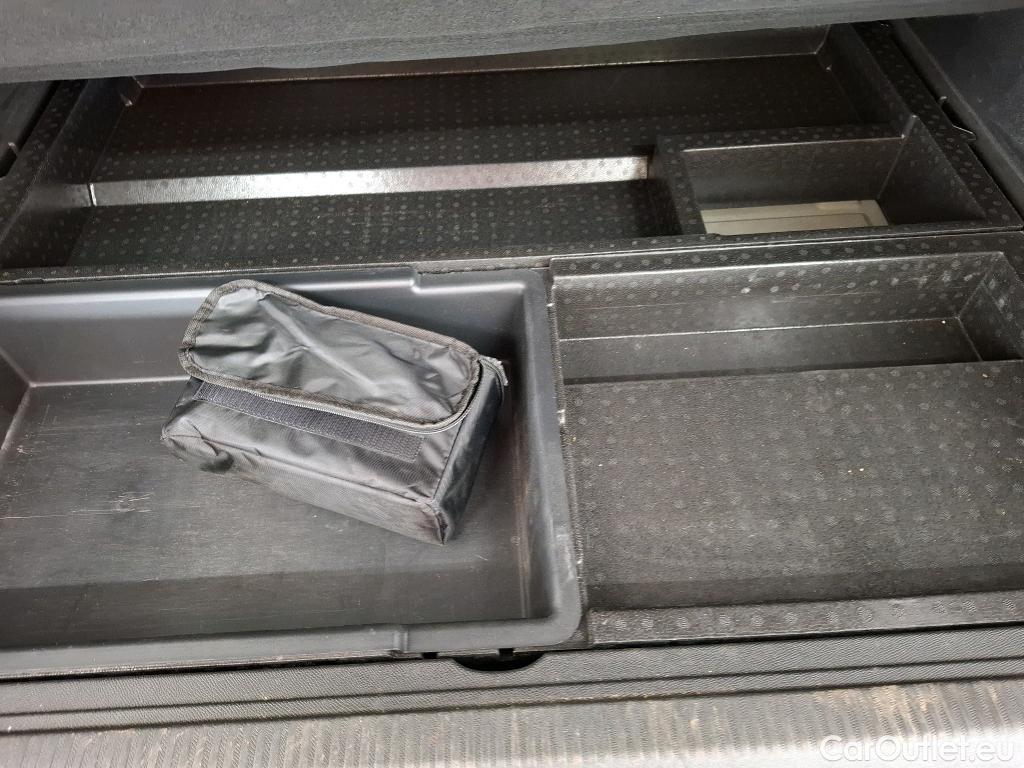  Peugeot  3008  / 2020 / 5P / SUV 1.6 HYBRID 225 E-EAT8 GT Pack / VO RECONDITIONNE / PHOTOS AVANT RECONDITIONNEMENT
 #2