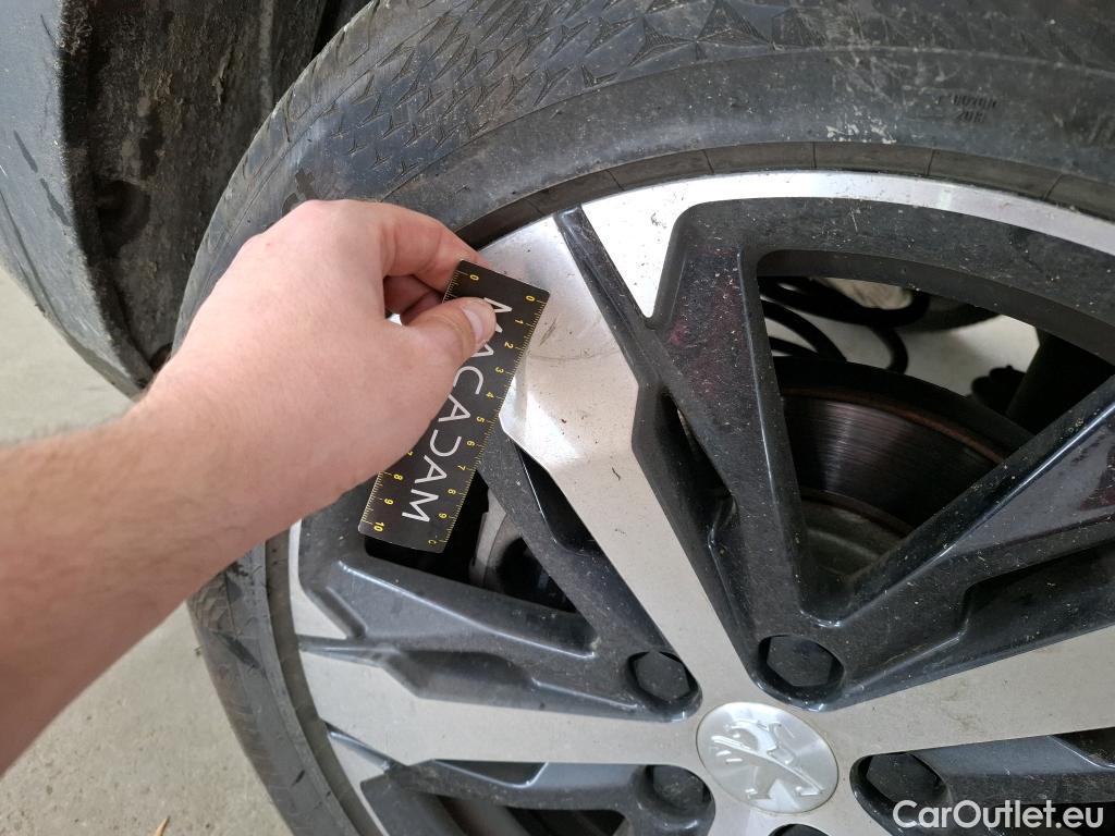  Peugeot  5008  GT Line 1.2 PureTech 130CV BVA8 E6d #15