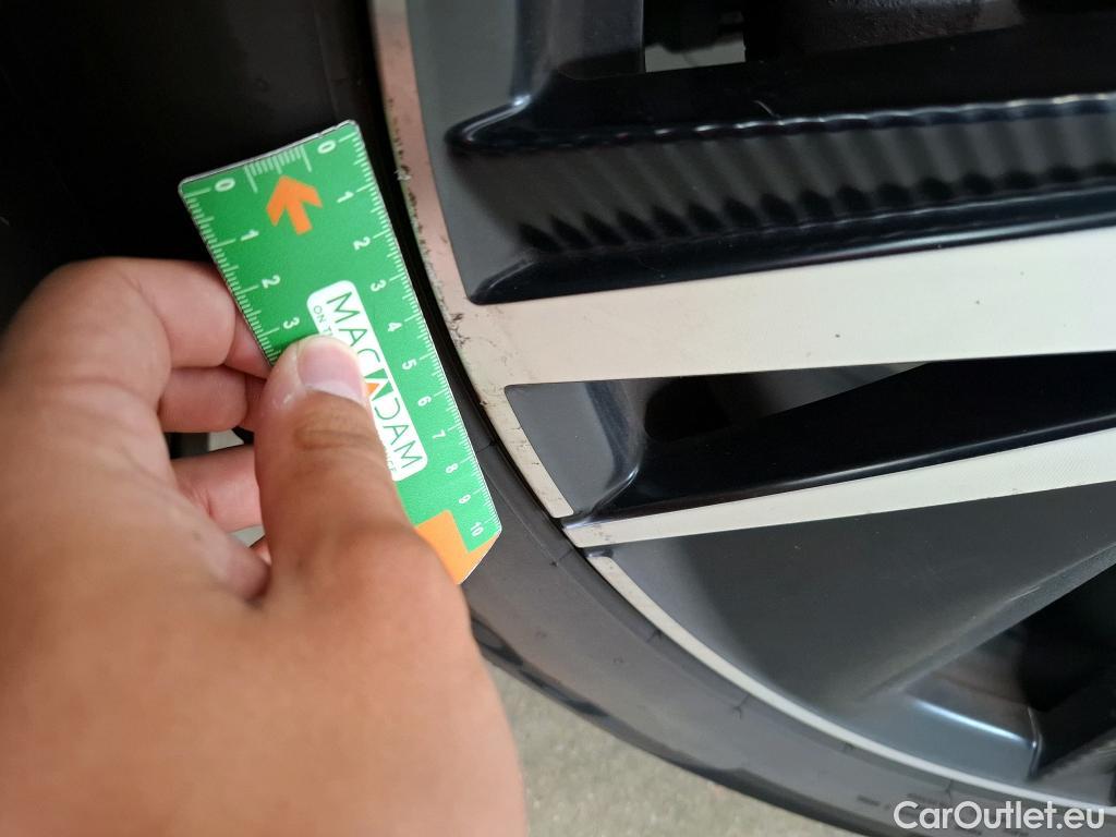  Peugeot  3008  / 2020 / 5P / SUV 1.6 HYBRID 225 E-EAT8 GT Pack / VO RECONDITIONNE / PHOTOS AVANT RECONDITIONNEMENT
 #16