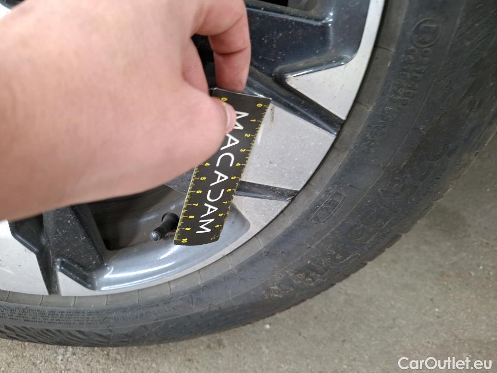  Peugeot  5008  GT Line 1.2 PureTech 130CV BVA8 E6d #18