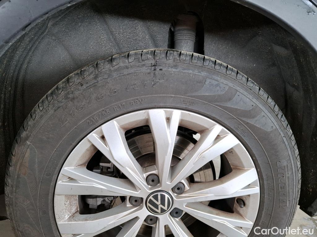  Volkswagen  Tiguan VOLKSWAGEN  / 2020 / 5P / SUV 1.4 eHybrid 245 DSG6 Life Business #11