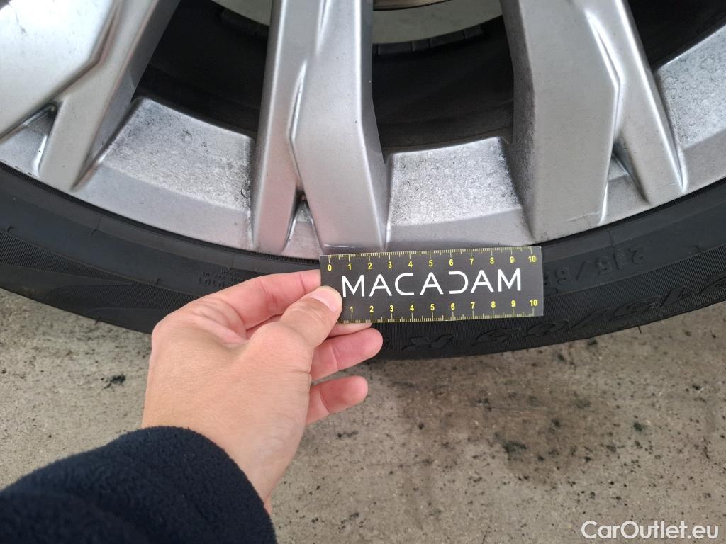  Volkswagen  Tiguan VOLKSWAGEN  / 2020 / 5P / SUV 2.0 TDI 150 DSG7 Life Business #29