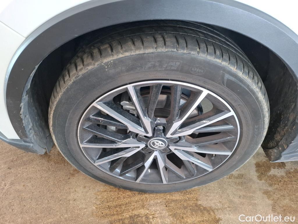  Toyota  C-HR TOYOTA  / 2016 / 5P / SUV 2.0 HYBRIDE 184 DISTINCTIVE #20