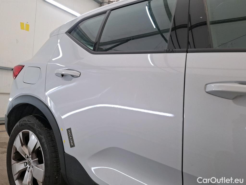  Volvo  XC 40 XC40 Momentum 2WD 1.5 130CV BVA8 E6d #1