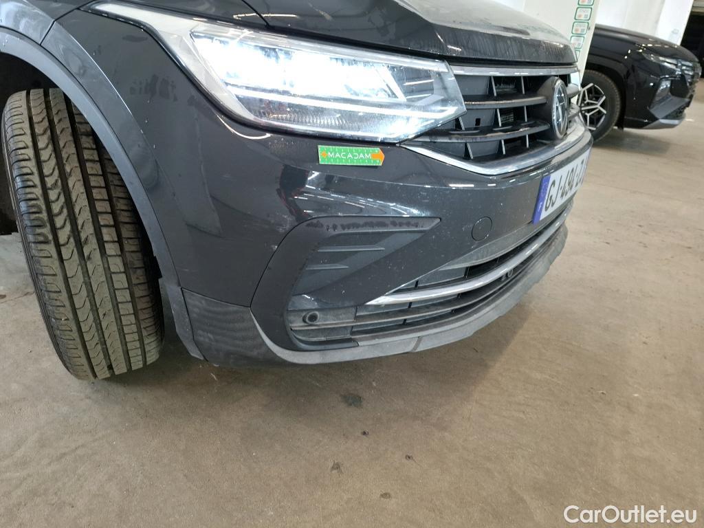  Volkswagen  Tiguan VOLKSWAGEN  / 2020 / 5P / SUV 1.4 eHybrid 245 DSG6 Life Business #1