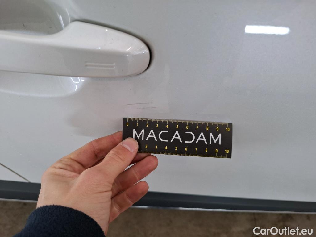  Toyota  C-HR TOYOTA  / 2016 / 5P / SUV 2.0 HYBRIDE 184 DISTINCTIVE #44