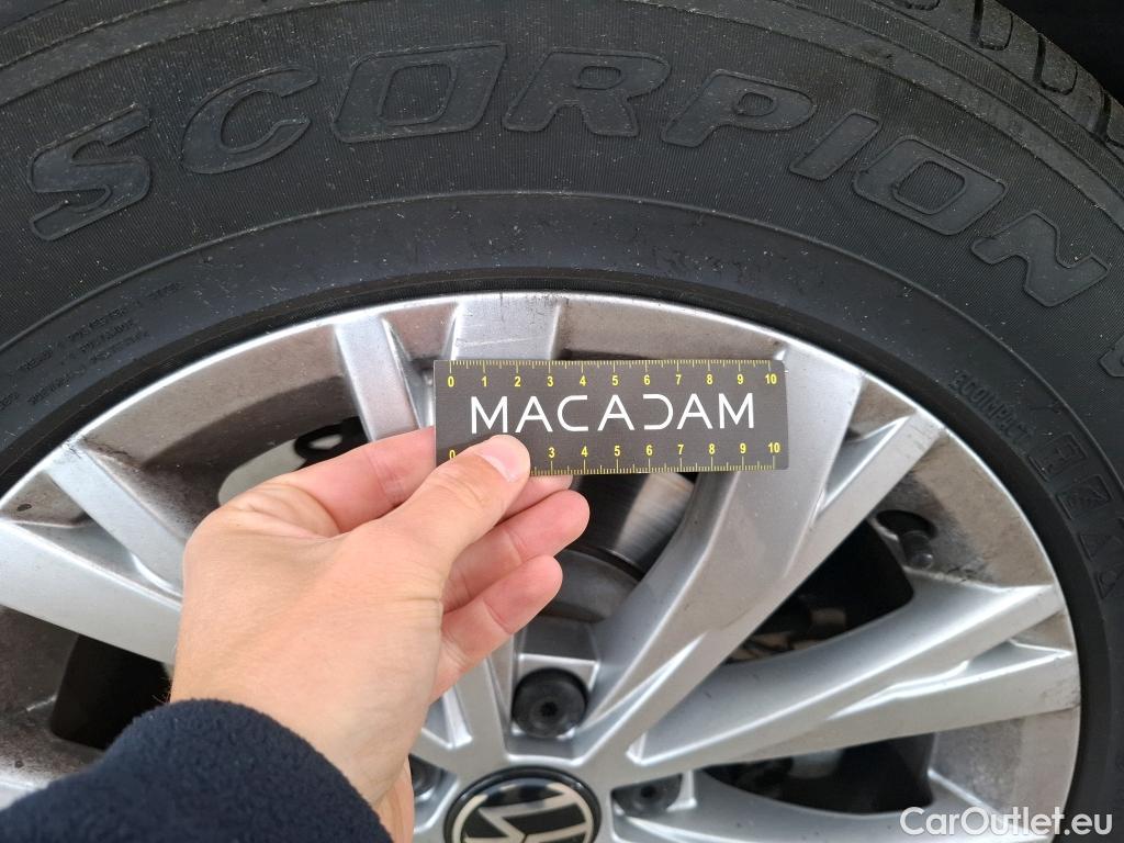  Volkswagen  Tiguan VOLKSWAGEN  / 2020 / 5P / SUV 2.0 TDI 150 DSG7 Life Business #25