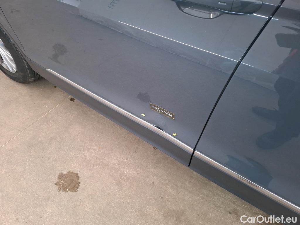  Volkswagen  Tiguan VOLKSWAGEN  / 2020 / 5P / SUV 2.0 TDI 150 DSG7 Life Business #1