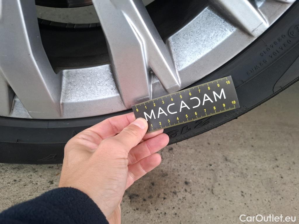  Volkswagen  Tiguan VOLKSWAGEN  / 2020 / 5P / SUV 2.0 TDI 150 DSG7 Life Business #28