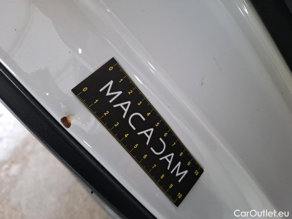  Toyota  C-HR TOYOTA  / 2016 / 5P / SUV 2.0 HYBRIDE 184 DISTINCTIVE #33