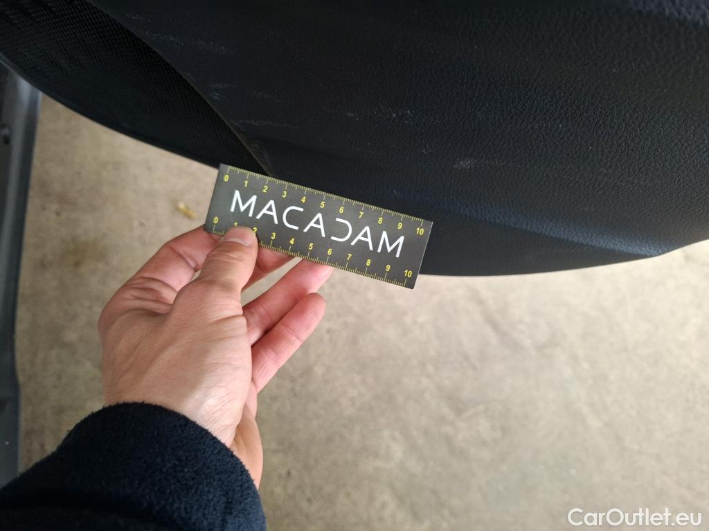  Toyota  C-HR TOYOTA  / 2016 / 5P / SUV 2.0 HYBRIDE 184 DISTINCTIVE #30