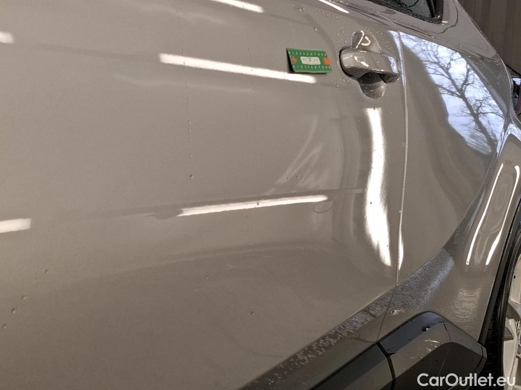  Toyota  C-HR TOYOTA  / 2016 / 5P / SUV 1.8 HYBRIDE 122 DYNAMIC BUSINESS #3