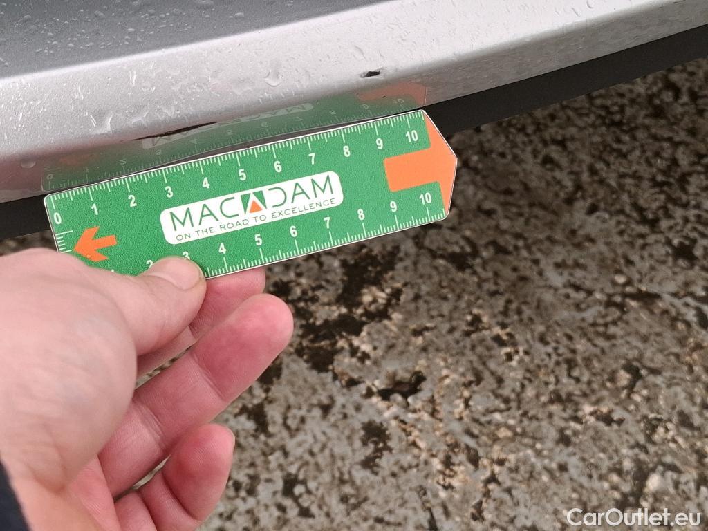  Toyota  C-HR TOYOTA  / 2016 / 5P / SUV 1.8 HYBRIDE 122 DYNAMIC BUSINESS #18