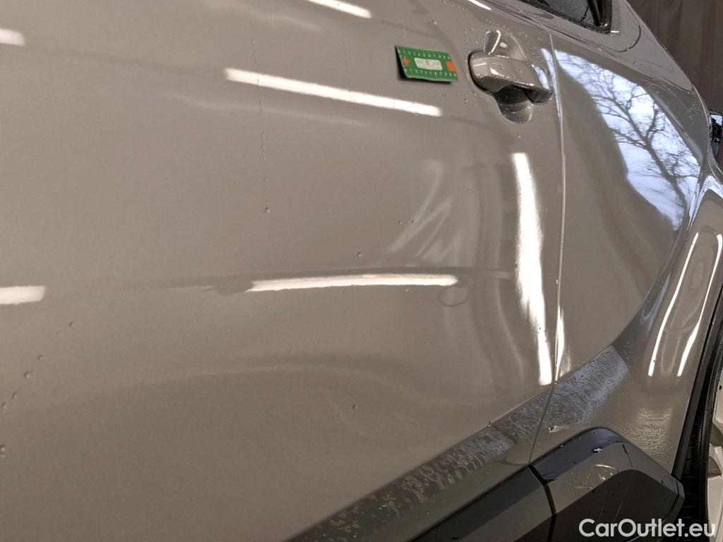  Toyota  C-HR TOYOTA  / 2016 / 5P / SUV 1.8 HYBRIDE 122 DYNAMIC BUSINESS #2