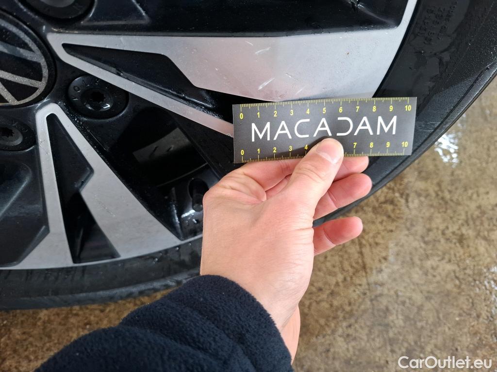  Volkswagen  Polo VOLKSWAGEN  / 2017 / 5P / Berline 1.0 TSI 95 Lounge Business #16