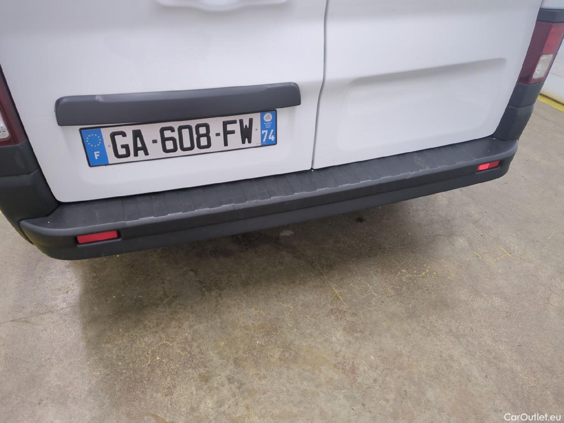  Renault  Trafic RENAULT  VU 4p Fourgon FG GCF L2H1 1300 dCi 120 #20