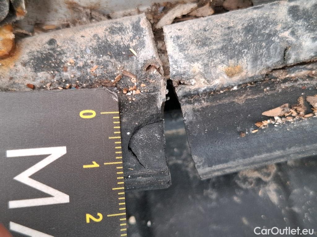  Renault  Trafic  Fourgon L2H1 3T Grand Confort 2.0 dCi 130CV BVM6 E6d #15