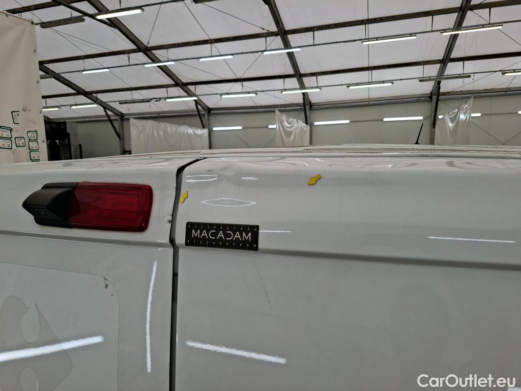  Renault  Trafic  Fourgon L2H1 3T Grand Confort 2.0 dCi 130CV BVM6 E6d #8