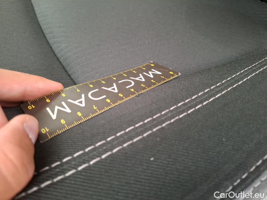  Renault  Trafic  Fourgon L2H1 3T Grand Confort 2.0 dCi 130CV BVM6 E6d #24