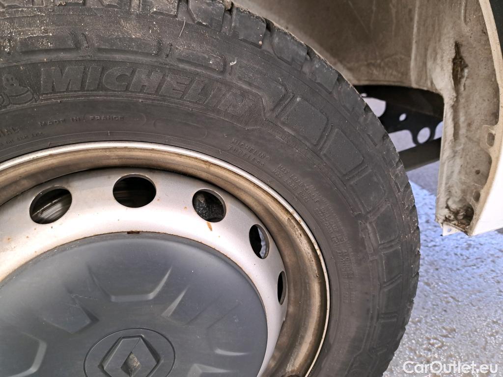  Renault  Master RENAULT  / 2019 / 4P / Fourgon tôlé FG Tr GCF F3500 L2H2 Energy dCi 150 #17