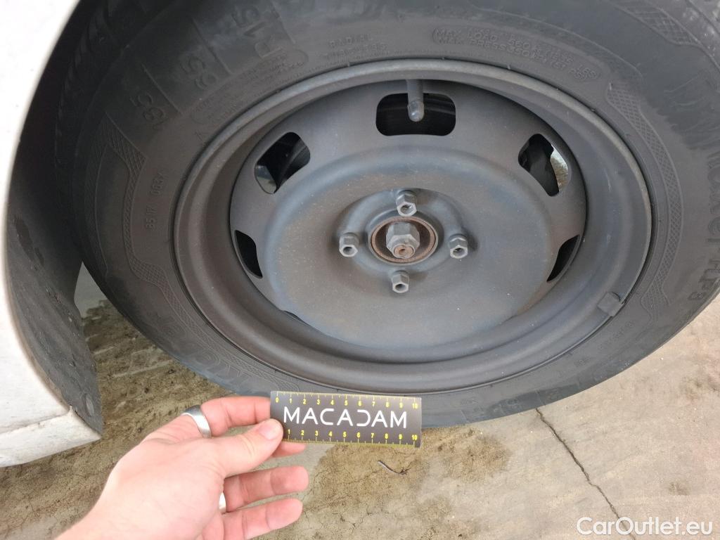  Peugeot  208  Affaire Premium Pack 1.5 HDi 100CV BVM5 E6dT #8