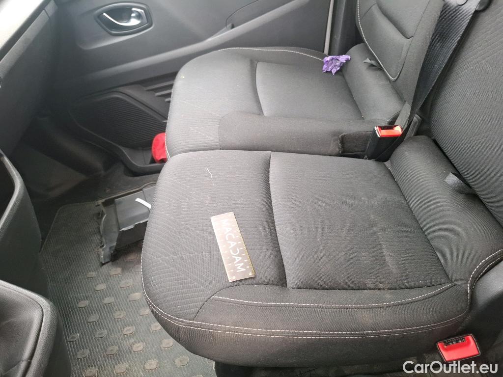  Renault  Trafic  Fourgon L2H1 3T Grand Confort 2.0 dCi 130CV BVM6 E6d #26