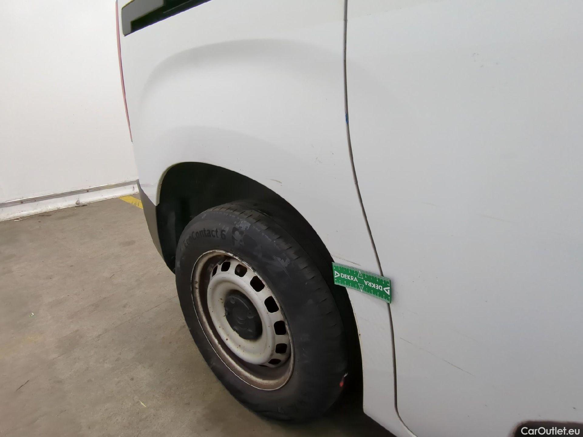  Citroen  Berlingo  Fourgon Club M 650 1.5 BlueHDi 75CV BVM5 E6dT #35