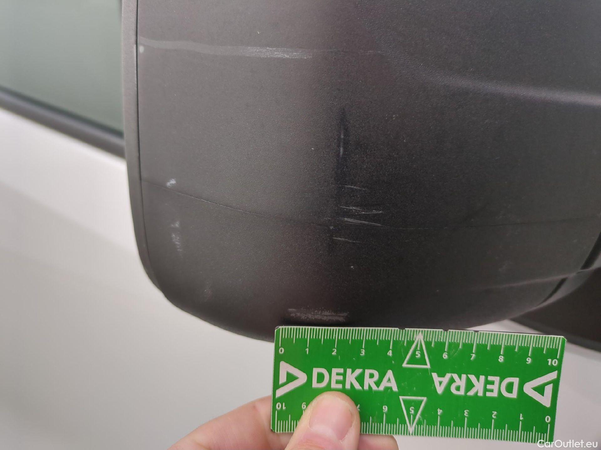  Renault  Trafic RENAULT  VU 4p Fourgon FG GCF L2H1 1300 dCi 120 #27