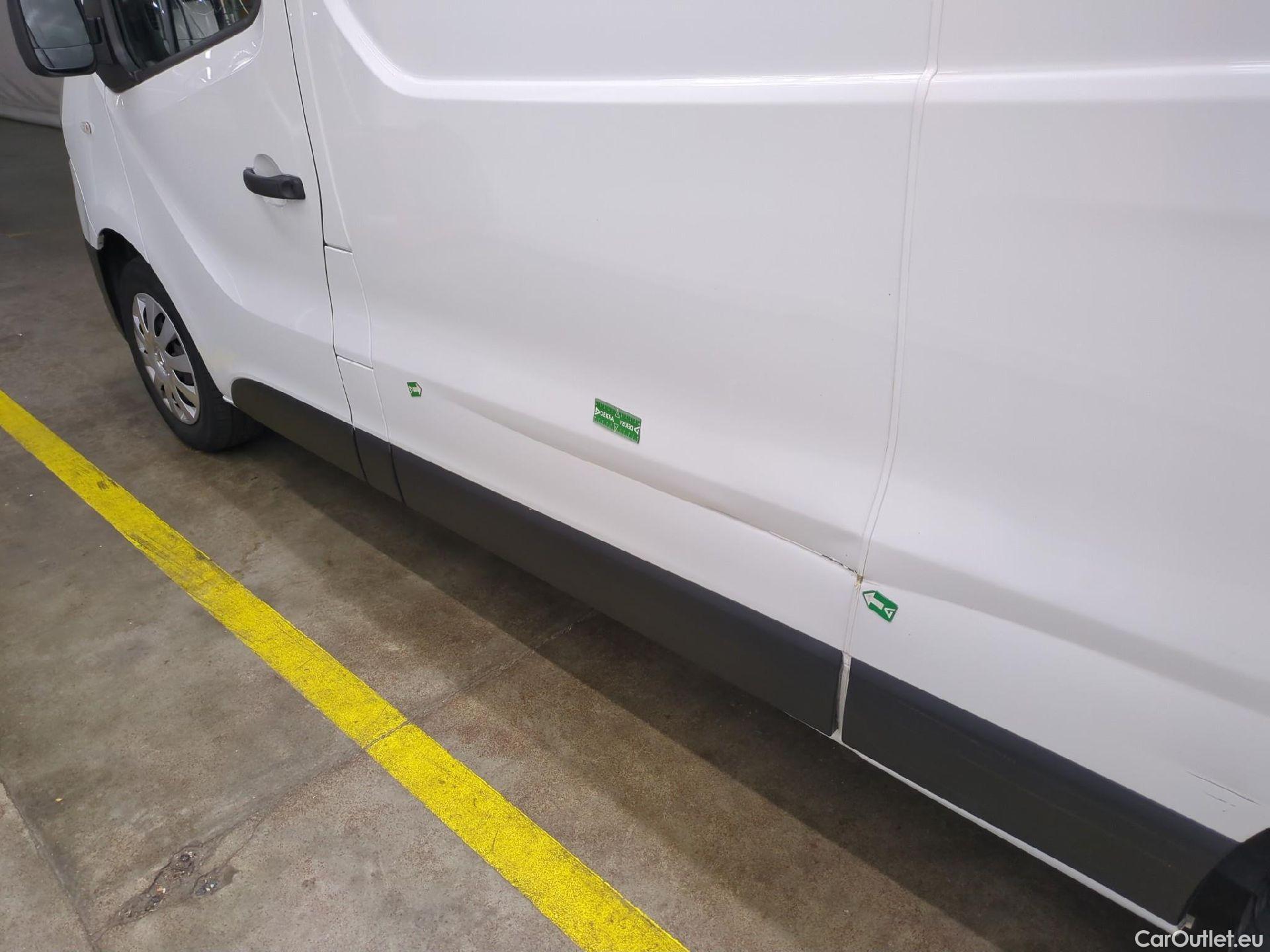  Renault  Trafic RENAULT  VU 4p Fourgon FG GCF L2H1 1300 dCi 120 #9