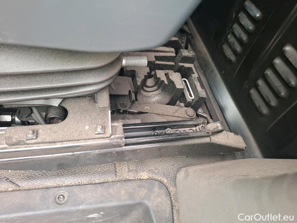  Renault  Master RENAULT  VU 4p Fourgon FG GCf Trac F3500 L2H2 Energy dCi 145 E6 #32