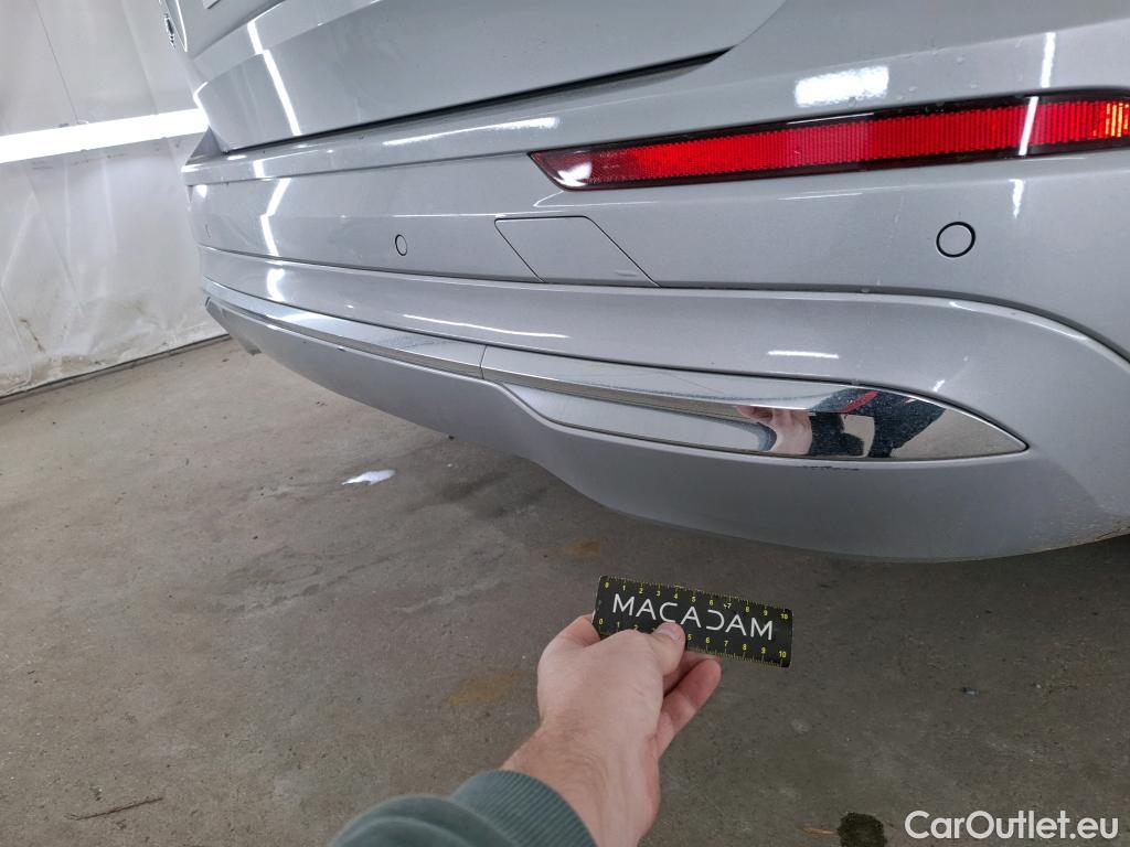  Volvo  XC60 VOLVO  / 2021 / 5P / SUV B4 197 GearTronic 8 Inscription #37