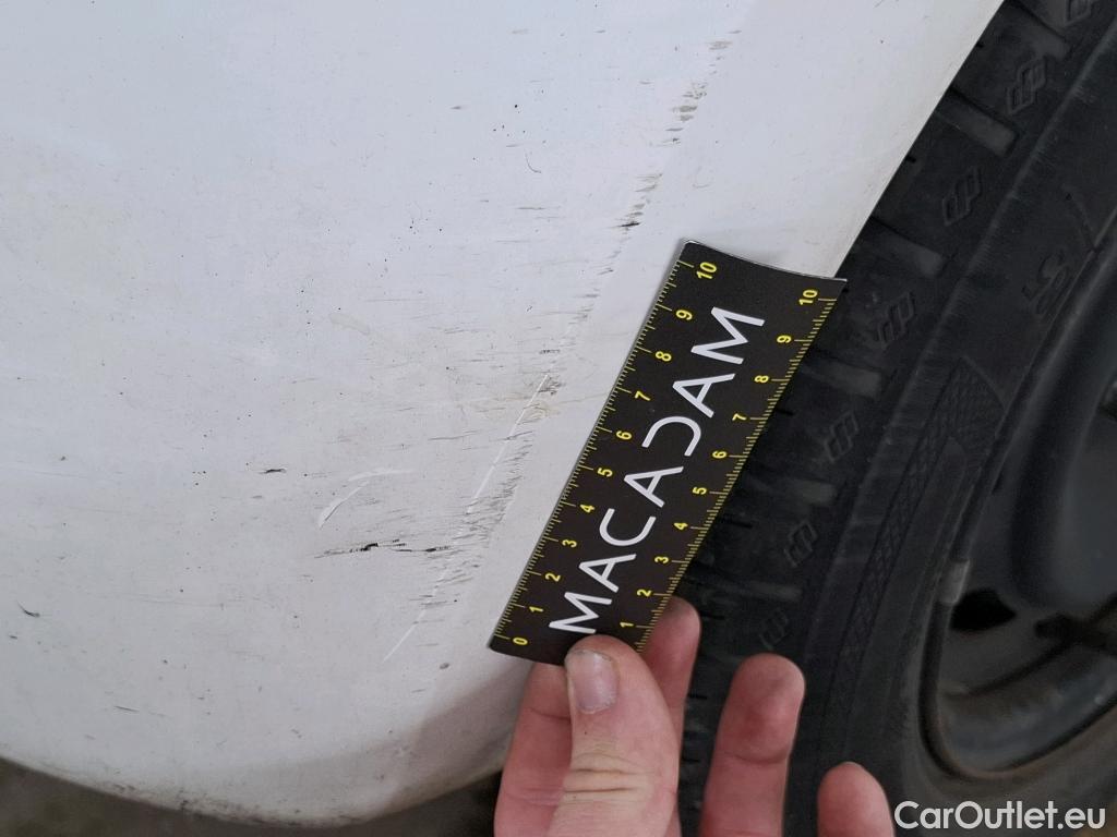  Peugeot  208  Affaire Premium Pack 1.5 HDi 100CV BVM5 E6dT #2