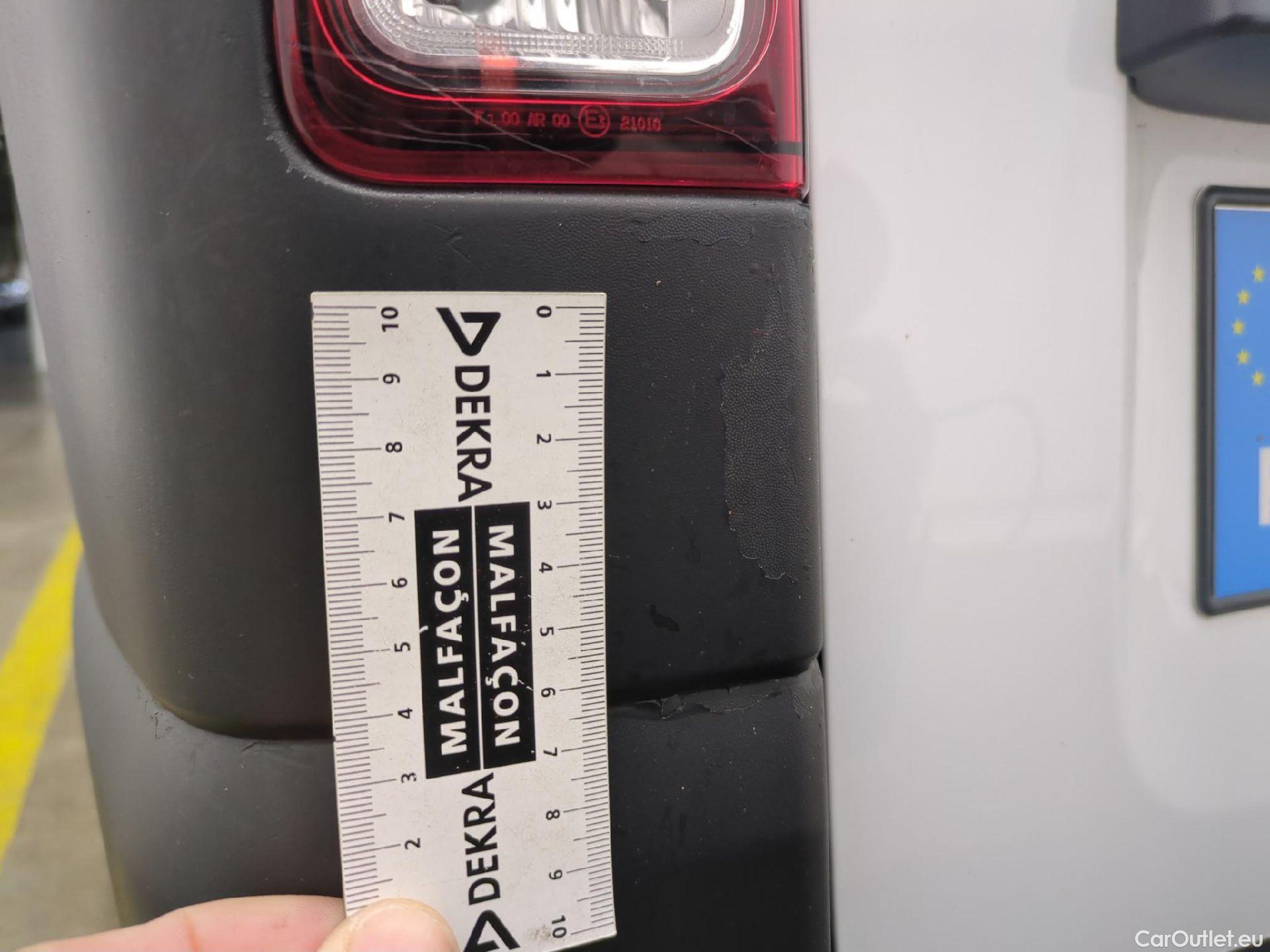  Renault  Trafic RENAULT  VU 4p Fourgon FG GCF L2H1 1300 dCi 120 #22