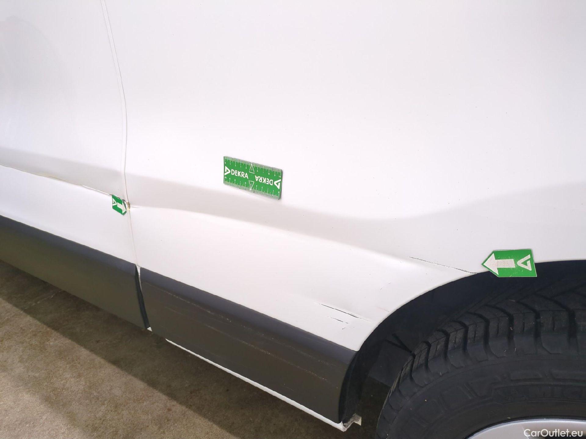  Renault  Trafic RENAULT  VU 4p Fourgon FG GCF L2H1 1300 dCi 120 #12