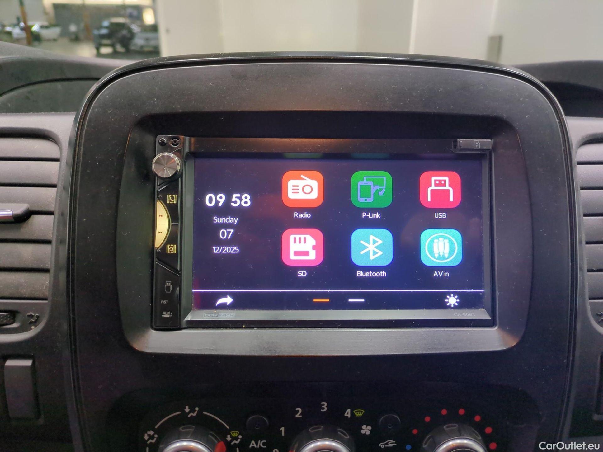  Renault  Trafic RENAULT  VU 4p Fourgon FG GCF L2H1 1300 dCi 120 #1