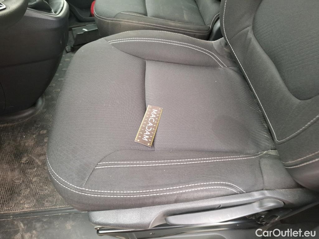  Renault  Trafic  Fourgon L2H1 3T Grand Confort 2.0 dCi 130CV BVM6 E6d #23