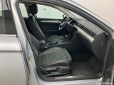  Volkswagen  Passat Variant 2.0 TDI SCR DSG Elegance Automatic Diesel  59 #6