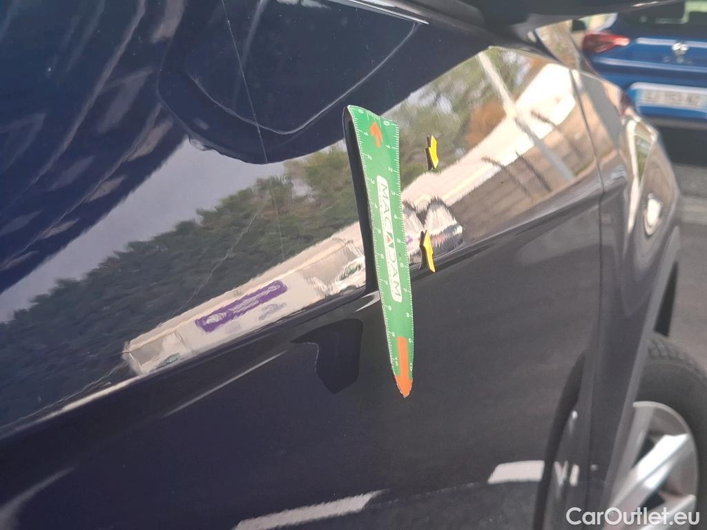  Volkswagen  T-ROC VOLKSWAGEN  / 2017 / 5P / SUV 1.5 TSI 150 EVO CARAT EXCLUSIVE #10