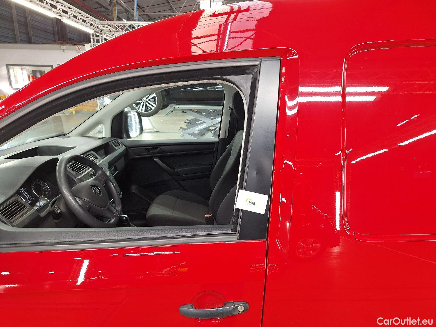  Volkswagen  Caddy VW, _ '15, Volkswagen  Maxi CRTDi 2.0 75kW SCR BMT DSG M #32