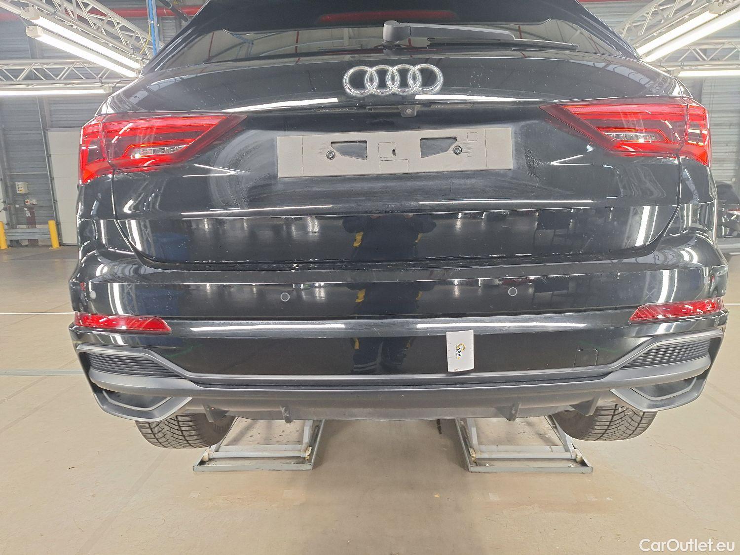  Audi  Q3 Audi,  '18 PHEV, Audi  45 TFSI e S tronic S Line 5d #3