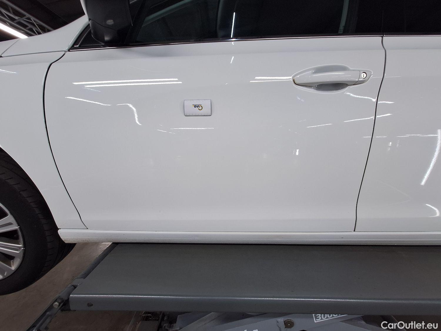  Peugeot  308 Peugeot,  SW FL'17, Peugeot  SW 1.5 BlueHDi 130 S&S Allure 5d #38