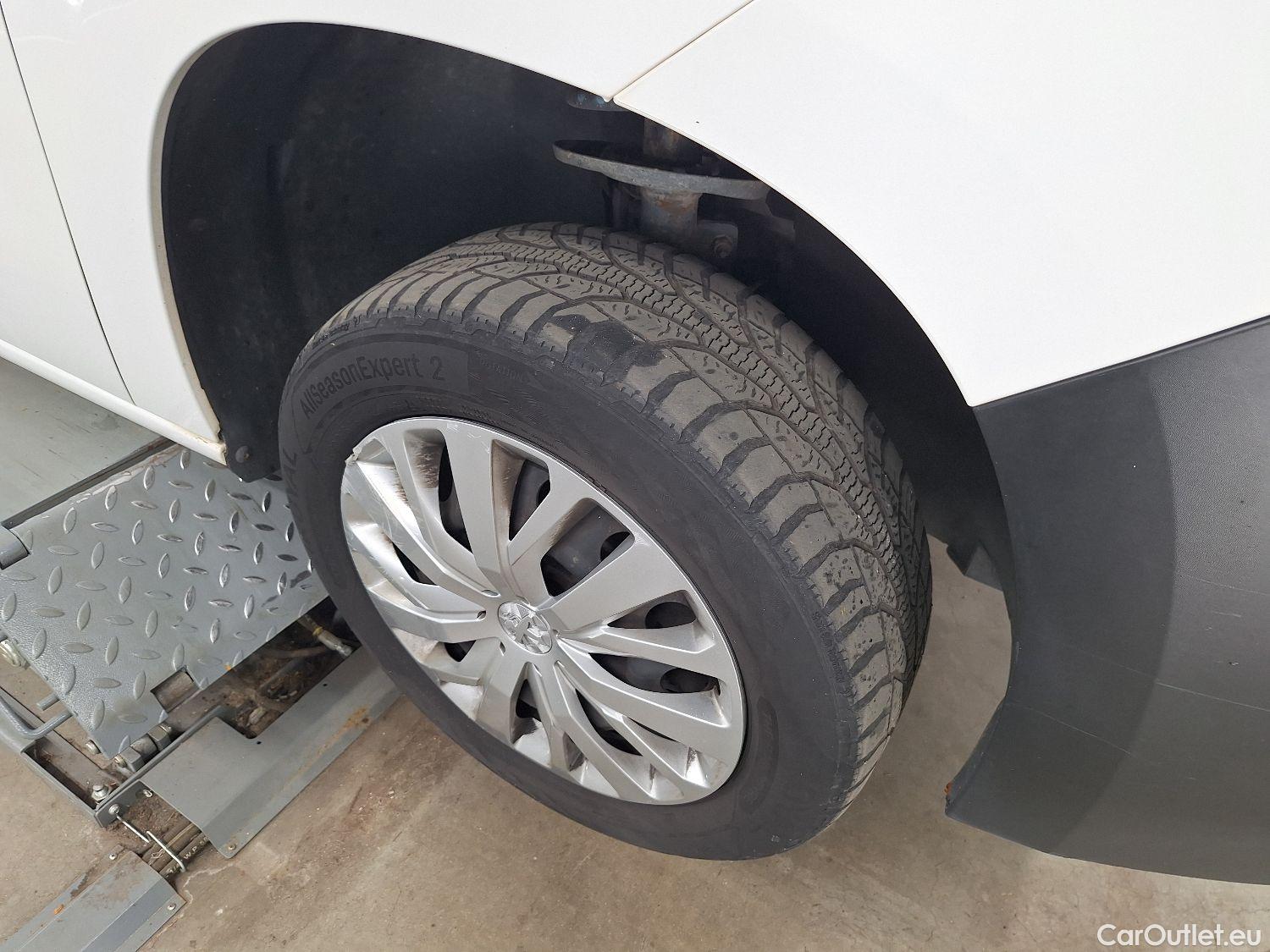  Peugeot  Partner Peugeot, _ '18,  1.6 BHDi L1 Light 73kW s/s Premium #16