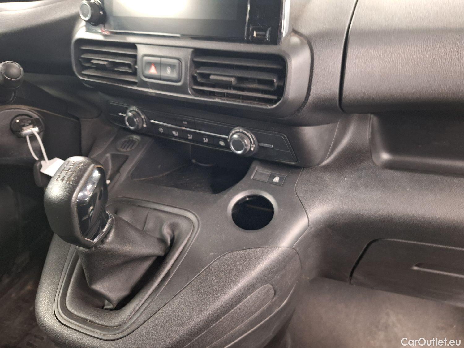  Peugeot  Partner Peugeot, _ '18,  1.6 BHDi L1 Light 73kW s/s Premium #1