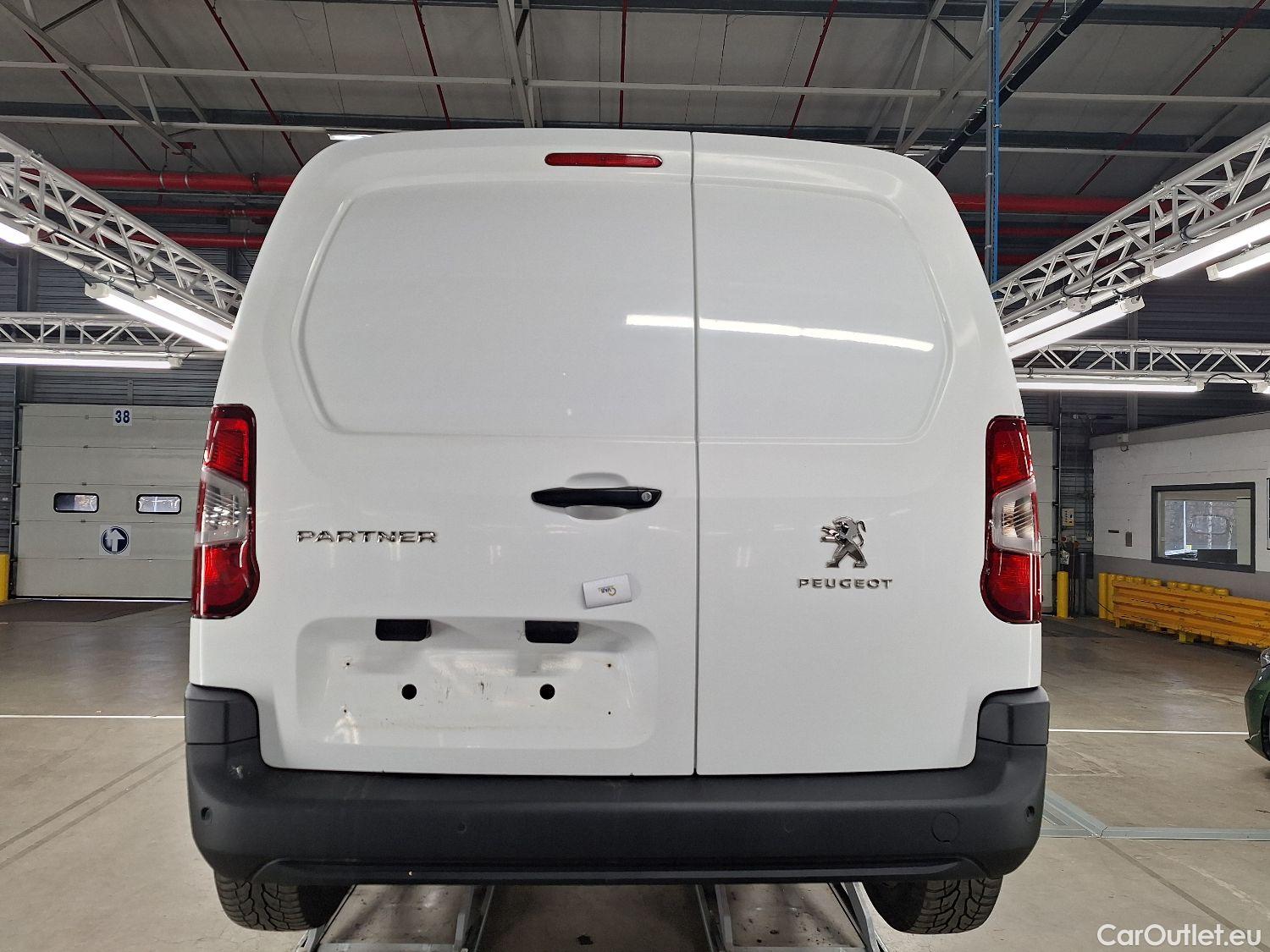  Peugeot  Partner Peugeot, _ '18,  1.6 BHDi L1 Light 73kW s/s Premium #33