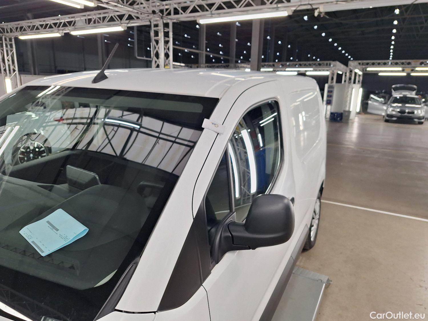  Peugeot  Partner Peugeot, _ '18,  1.6 BHDi L1 Light 73kW s/s Premium #45