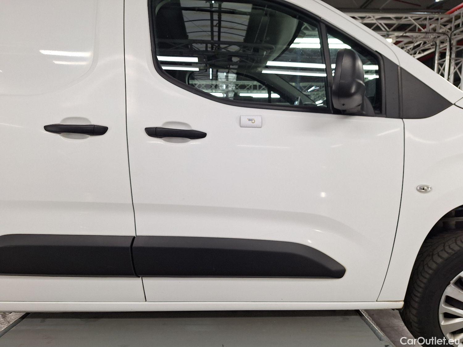  Peugeot  Partner Peugeot, _ '18,  1.6 BHDi L1 Light 73kW s/s Premium #23